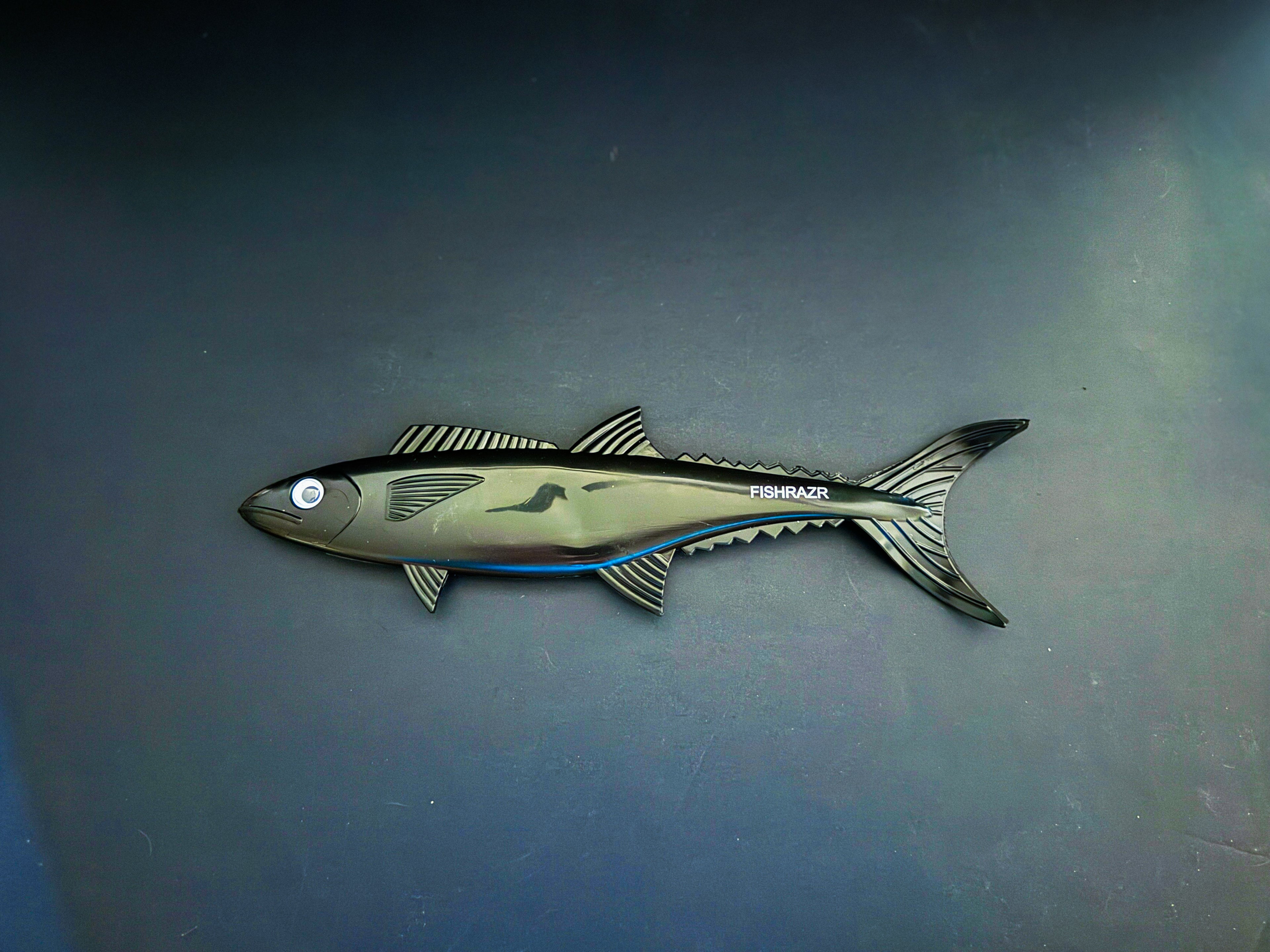 Fish Razr Split Tailz – 12" Mackerel Teasers 6 pack - Condition:New. Take your teaser game to the next level with the Fish Razr Split Tailz.